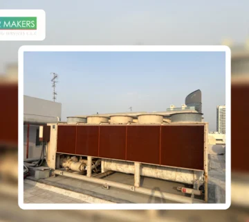 Rooftop industrial chiller system featuring a large heat exchanger for efficient cooling performance 